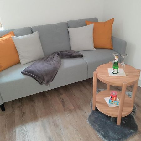 Ferienwohnung Im Zentrum Mit Balkon Und Parkplatz Гмунден Экстерьер фото